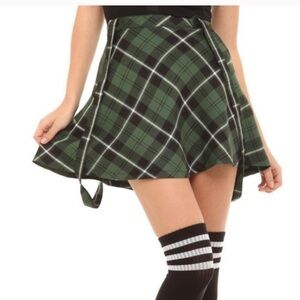 Royal bones by Tripp green suspender skirt size Small